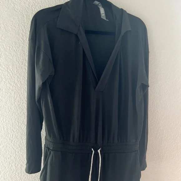 Black Vuori Jumpsuit - Medium - Picture 3 of 5